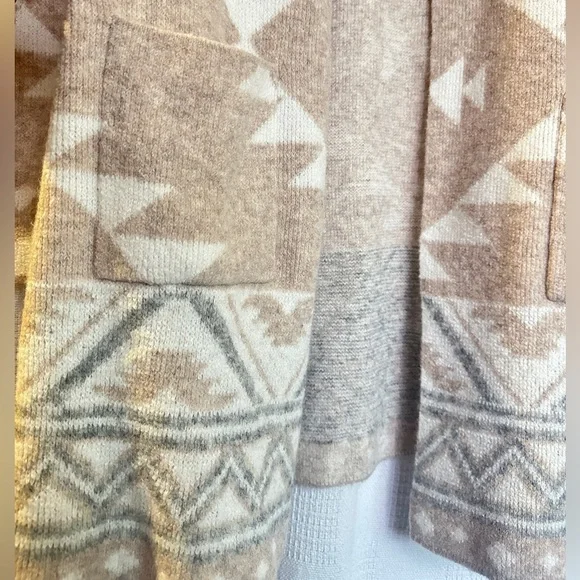 Frye Tan and White Cardigan Sweater with Geometric Design - Picture 4 of 8
